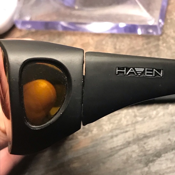 Haven Designer Fitover Sunglasses Meridian in Black & Polarized Yellow Lens - Picture 4 of 7